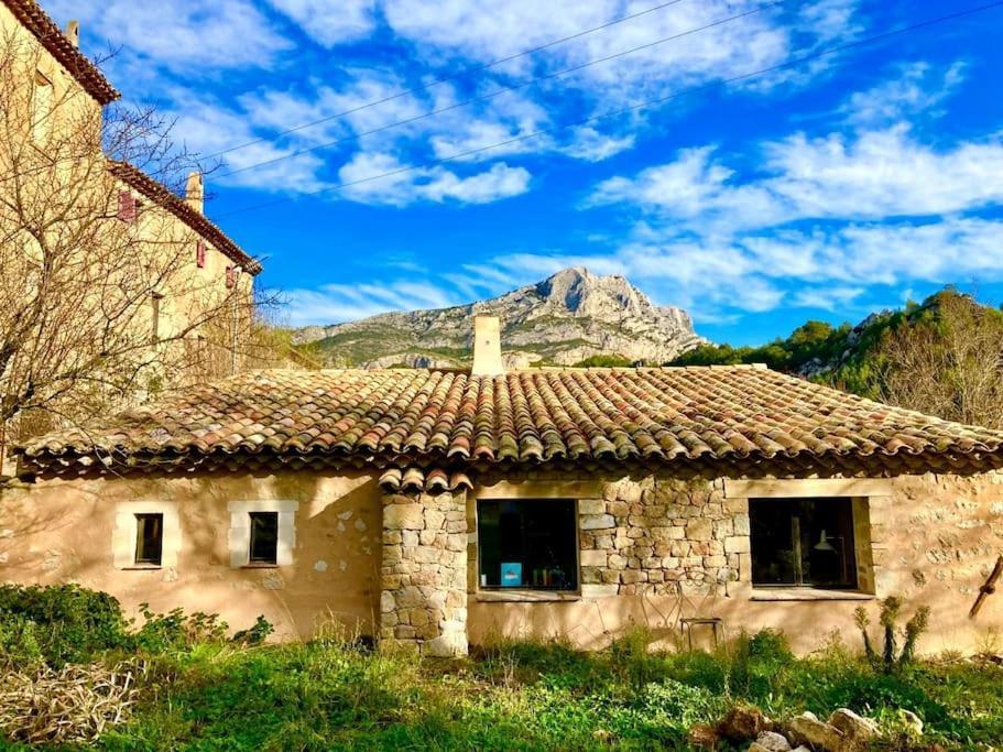 Maison A Aix En Provence Au Pied De La Sainte Victoire Beaurecueil Exterior photo