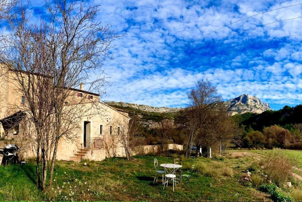 Maison A Aix En Provence Au Pied De La Sainte Victoire Beaurecueil Exterior photo